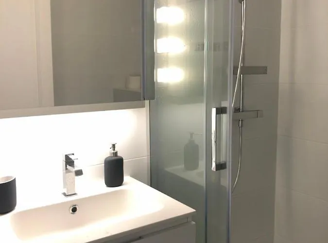 2 Pieces Avec Parking Quartier Du 公寓 *