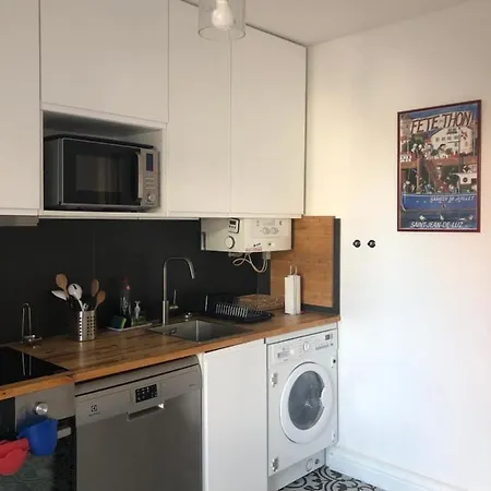 2 Pieces Avec Parking Quartier Du Apartmán *